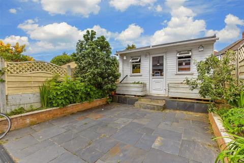 3 bedroom terraced house for sale, Chase Lane, Barkingside, Ilford, Essex