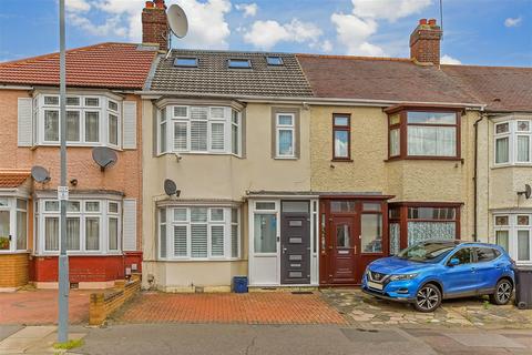 3 bedroom terraced house for sale, Chase Lane, Barkingside, Ilford, Essex