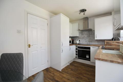 2 bedroom semi-detached house to rent, Ffordd Helygen, Llanharry. CF72 9GJ