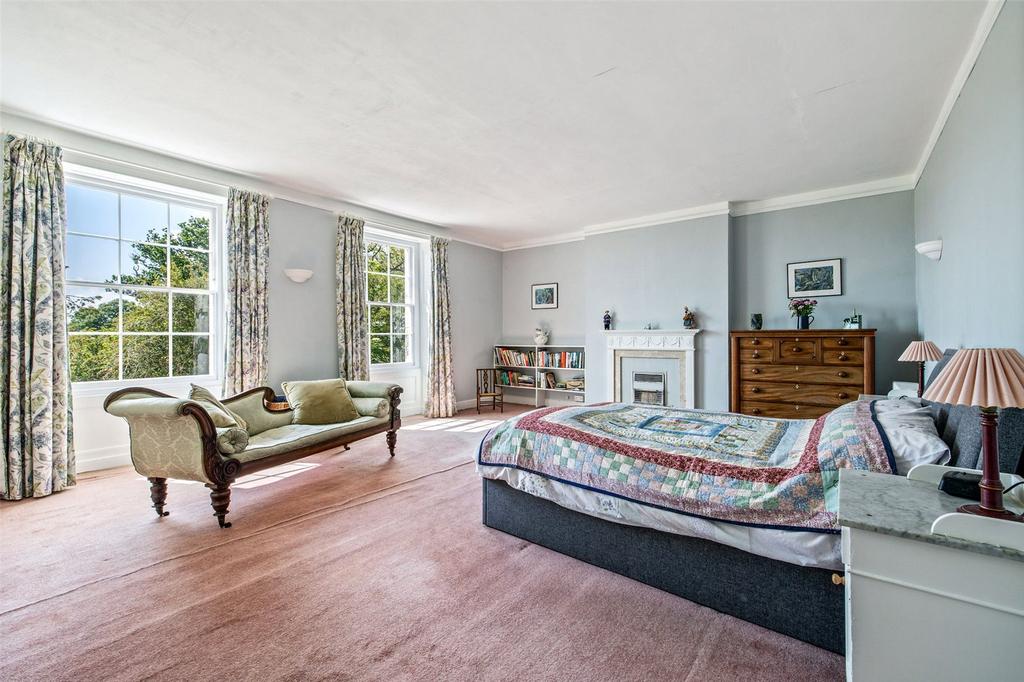 5 Bedrooms