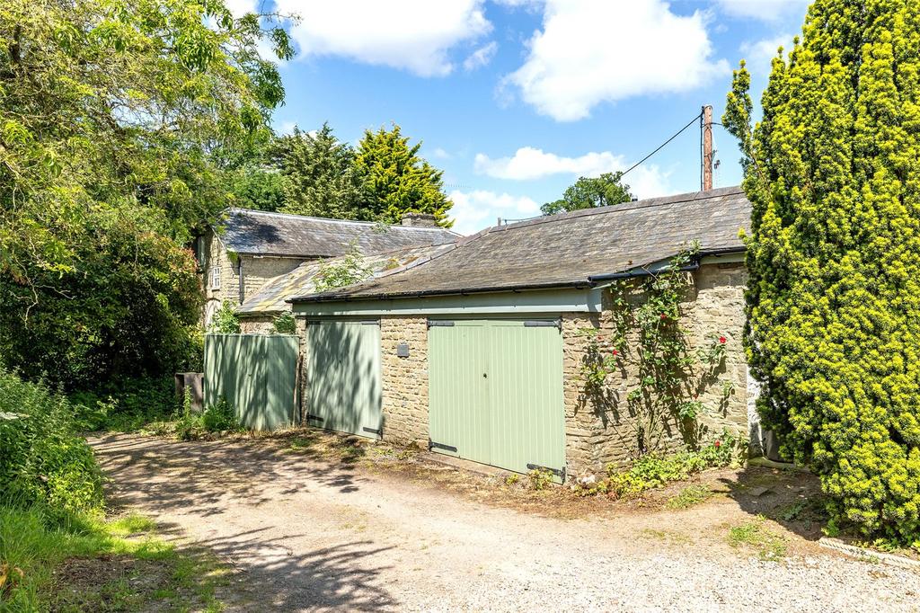Detached Garage