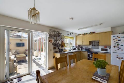 4 bedroom semi-detached house for sale, St Clement