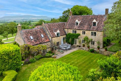 5 bedroom detached house for sale, Far Stanley Winchcombe Cheltenham, Gloucestershire, GL54 5HF