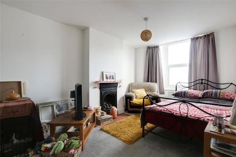 1 bedroom flat for sale, Cross Street, Worthing, West Sussex, BN11