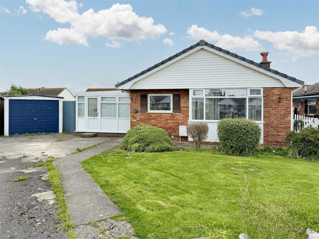 Morlais, Pensarn, Abergele, LL22 7SE 2 bed detached bungalow for sale