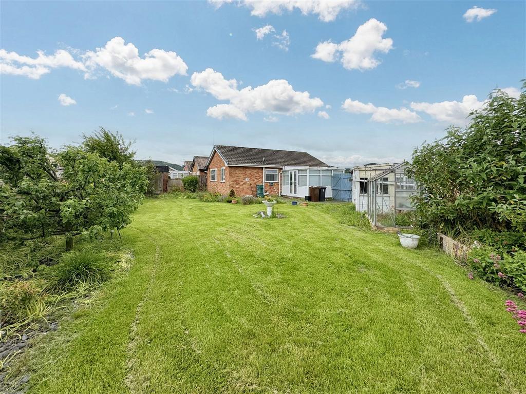 Morlais, Pensarn, Abergele, LL22 7SE 2 bed detached bungalow for sale ...