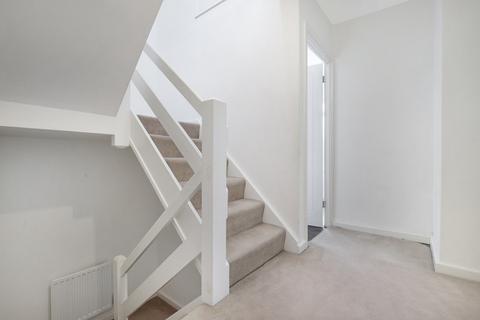 23 Coopers Hill, Ongar, CM5 9EE