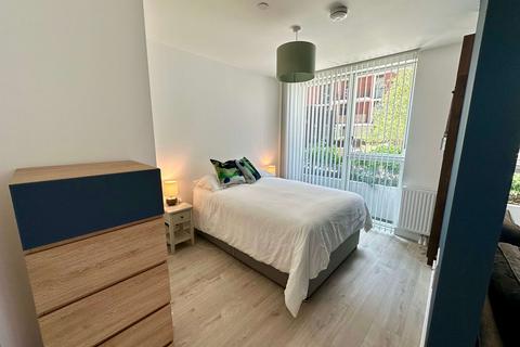 1 bedroom apartment for sale, at Flat 3 Billington Mansions, 29 Sleaford Street, London SW8