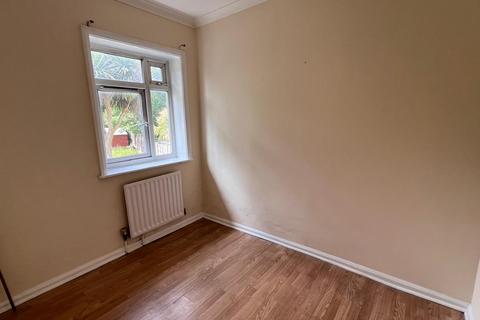 3 bedroom terraced house to rent, Catford, SE6