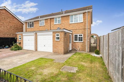 18 Ashurst Close, Bognor Regis, PO21 5UJ