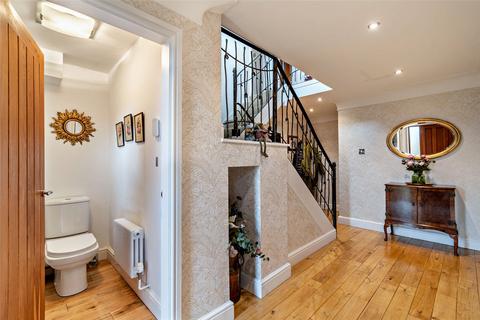 Hollytree Burton Road, Rossett, Wrexham, LL12 0HU