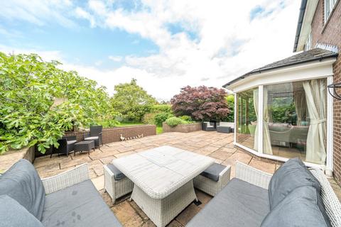 18 Earl Richards Road North, Exeter, EX2 6AG