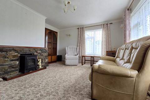 10 Ballards Crescent, West Yelland, Barnstaple, EX31 3EU