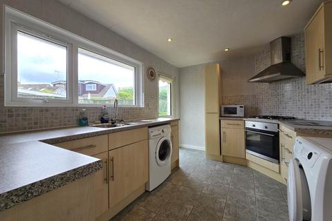 10 Ballards Crescent, West Yelland, Barnstaple, EX31 3EU