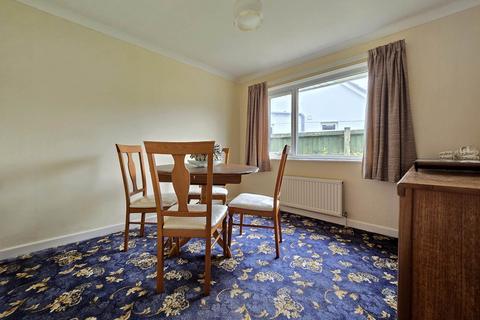 10 Ballards Crescent, West Yelland, Barnstaple, EX31 3EU