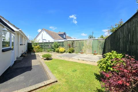 10 Ballards Crescent, West Yelland, Barnstaple, EX31 3EU