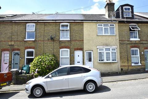 2 bedroom terraced house to rent, Arctic Road, Cowes PO31