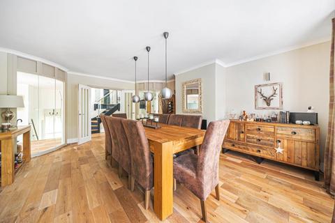 19 Chervil Way, Burghfield Common, Reading, RG7 3YX