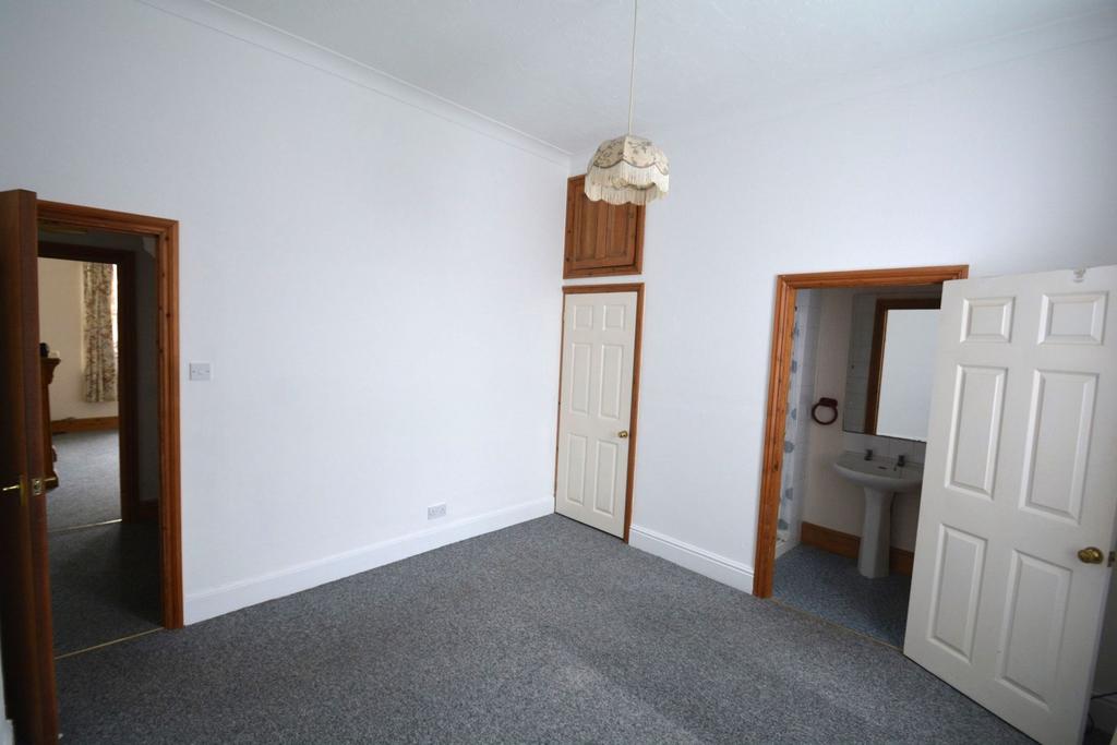 Victoria Street, Ventnor PO38 1 bed ground floor flat to rent £595 pcm (£137 pw)