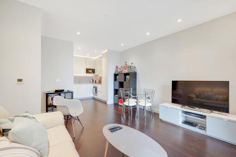 1 bedroom flat for sale, Charles Clowes Walk, Nine Elms, London, SW11