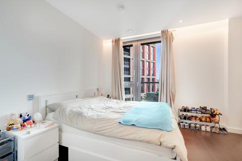 1 bedroom flat for sale, The Residence, Charles Clowes Walk, Nine Elms, London, SW11
