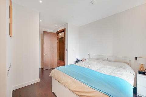 1 bedroom flat for sale, The Residence, Charles Clowes Walk, Nine Elms, London, SW11