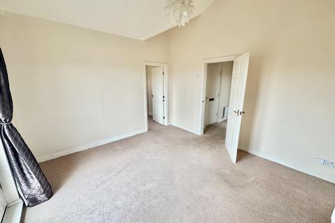 2 bedroom flat to rent, Regency Court, Lancaster LA1