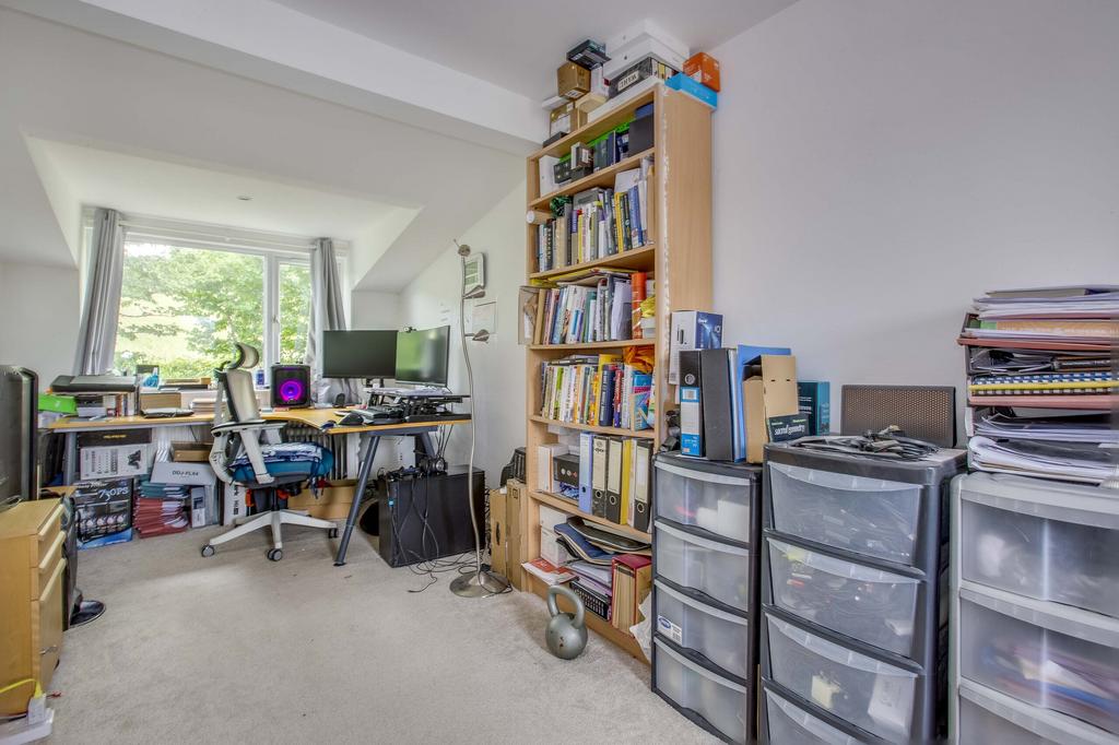 9 Rook Road, HP10 0 PY (LOW RES)-10