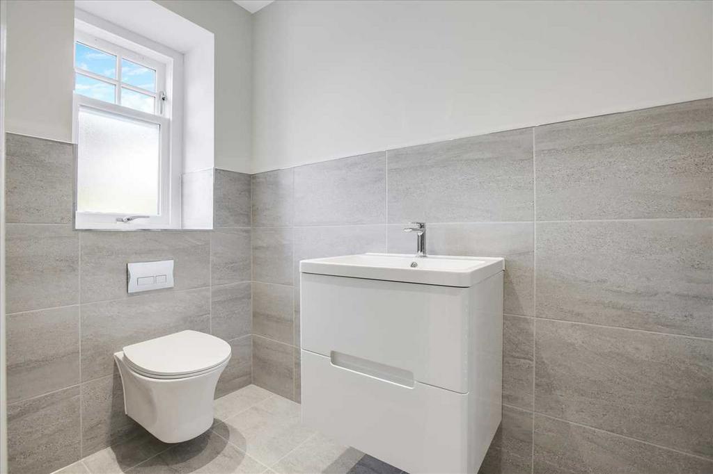 Lower Level WC