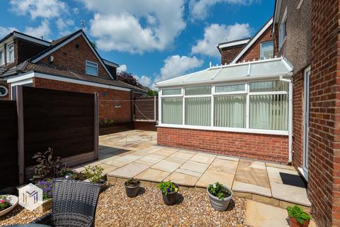 3 bedroom detached house for sale, Stockton Drive, Bury, Greater Manchester, BL8 1UQ