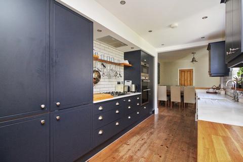 12 Mandeville Road, Canterbury, CT2 7HB