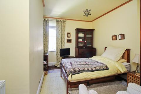 12 Mandeville Road, Canterbury, CT2 7HB