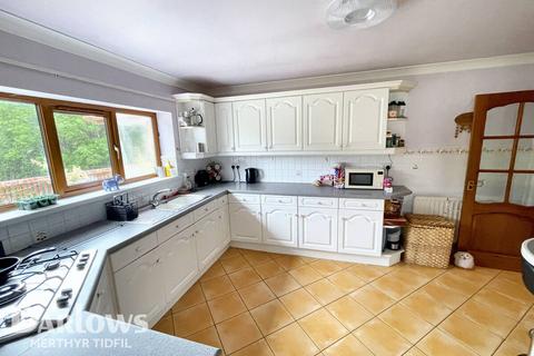 3 bedroom detached bungalow for sale, Commercial Street, Treharris