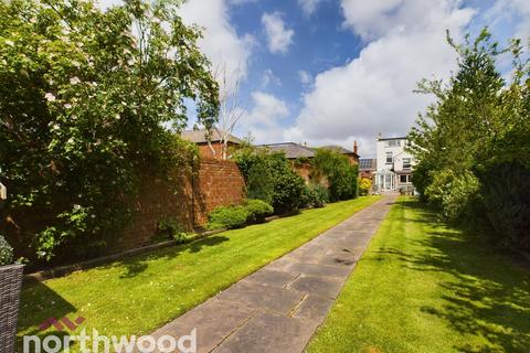 4 bedroom semi-detached house for sale, Virginia Street, Southport, PR8