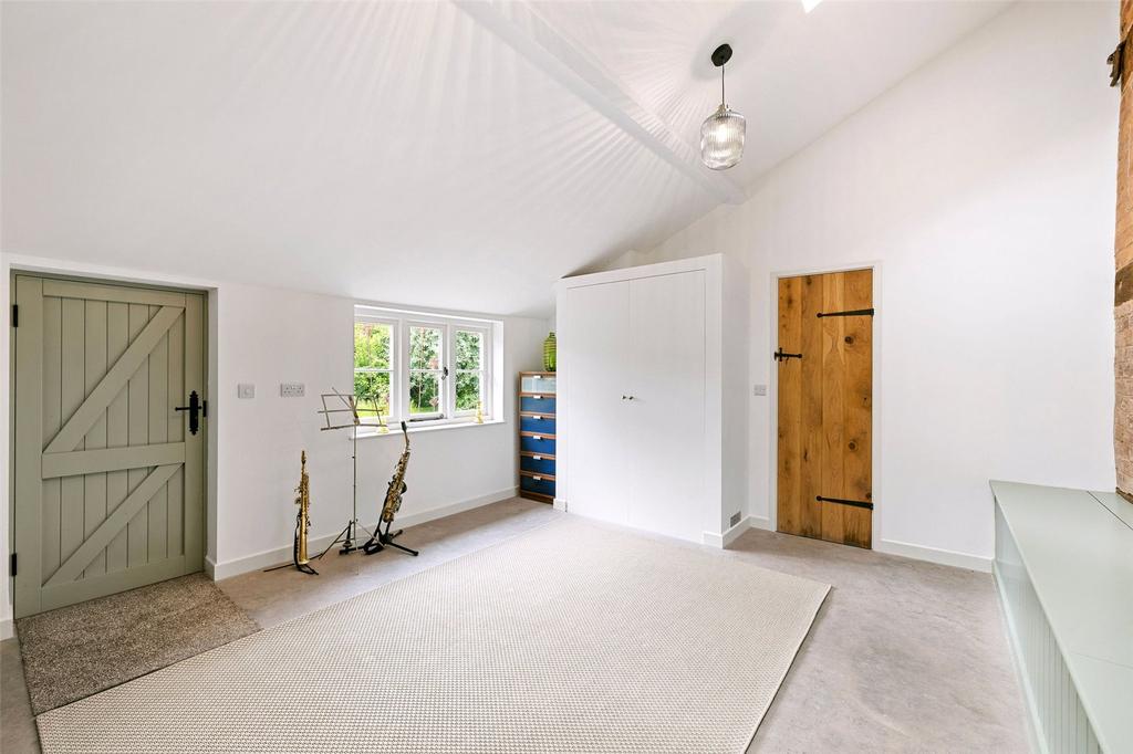 Over 3000 Sq Ft