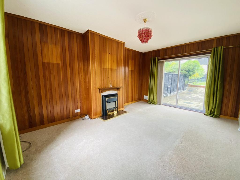 38 Ashfield Drive, Summerville, DG2 9 BP - Braidwoo
