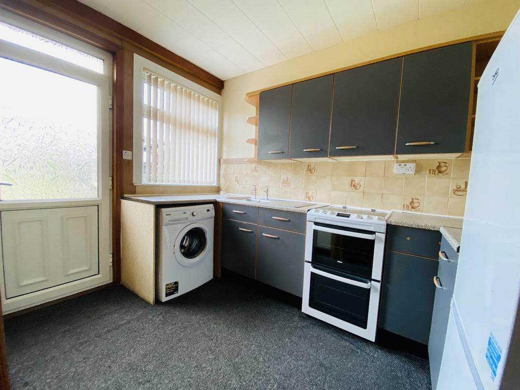 38 Ashfield Drive, Summerville, DG2 9 BP - Braidwoo