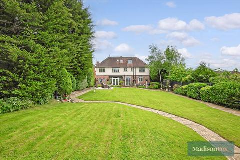 6 bedroom detached house for sale, Tycehurst Hill, Essex IG10