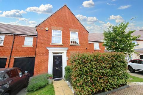 3 bedroom semi-detached house for sale, Windflower Drive, Clanfield, Hampshire, PO8