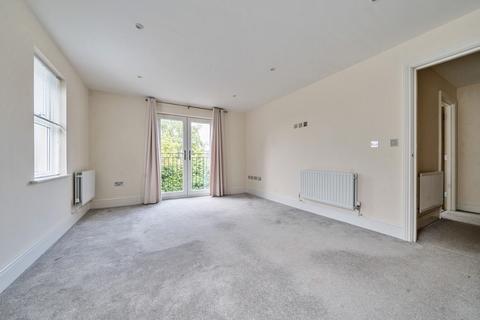 2 bedroom apartment for sale, Barnhouse Close, Pulborough, West Sussex