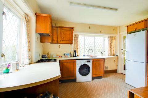 2 bedroom bungalow for sale, Grove Road, Barton on Sea, New Milton, BH25