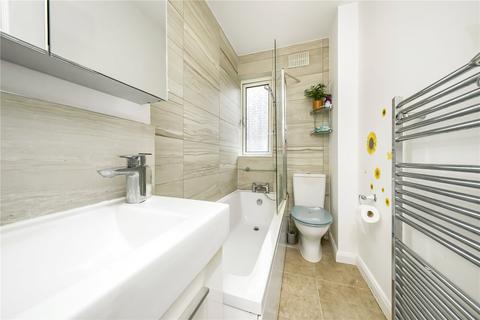 2a Barnard Gardens, New Malden, KT3 6QG