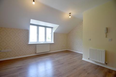 2 bedroom flat to rent, Holly Way, Killingbeck