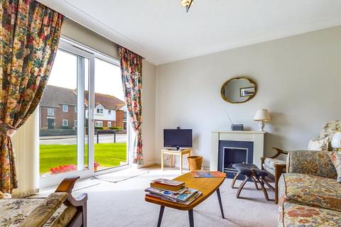 2 bedroom apartment for sale, The Lawns, Waterford Road, Highcliffe, Christchurch, BH23