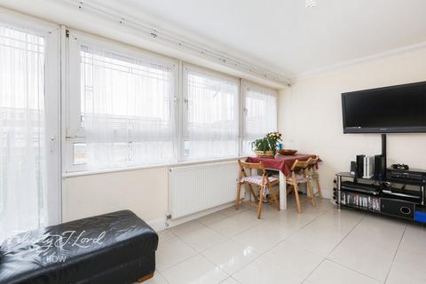 2 bedroom maisonette for sale, Eric Street, LONDON