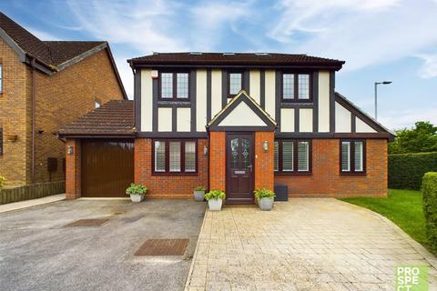 4 bedroom detached house for sale, Norfolk Chase, Warfield, Berkshire, RG42