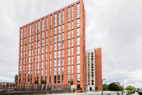 3 bedroom flat for sale, Wharf End, Trafford Park M17