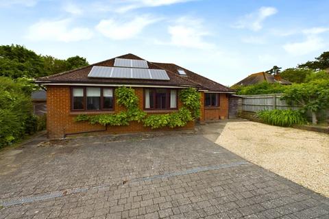 4 bedroom detached bungalow for sale, Oakley Road, Chinnor