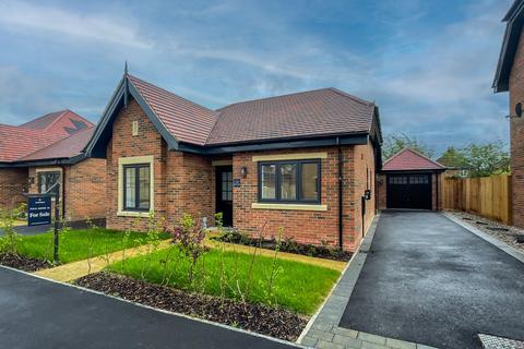 2 bedroom detached bungalow for sale, Ginn Close, Over, CB24