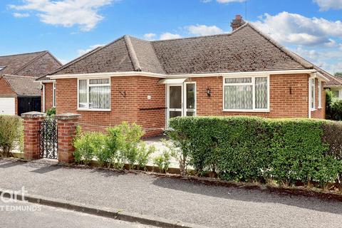 2 bedroom detached bungalow for sale, Philip Road, Bury St Edmunds